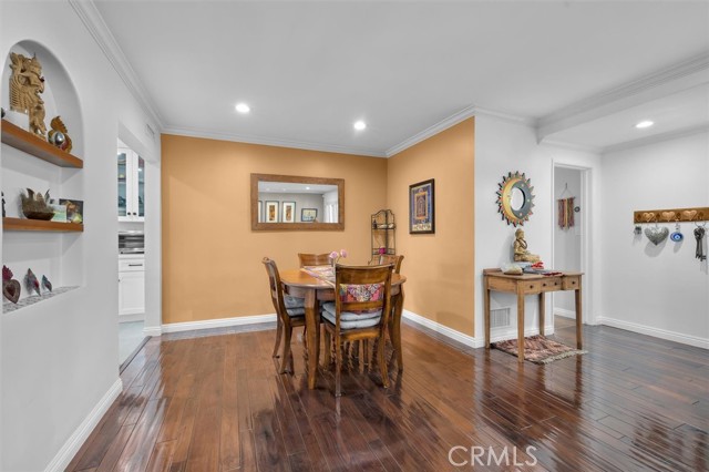 5345 W 140th St, Hawthorne CA: https://media.crmls.org/medias/5b0ace37-a662-481d-8fd4-ba54e8bec21e.jpg