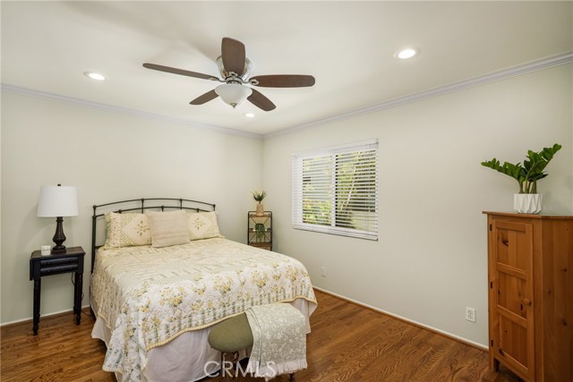 3600 E 4th Street, Long Beach CA: https://media.crmls.org/medias/5b0b46da-b052-4606-9405-ccff38fd78da.jpg