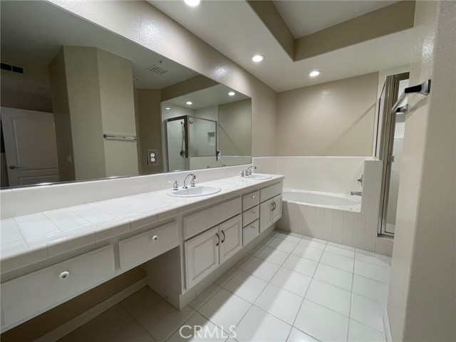 Detail Gallery Image 13 of 16 For 5142 Warner Ave #202,  Huntington Beach,  CA 92649 - 2 Beds | 2 Baths