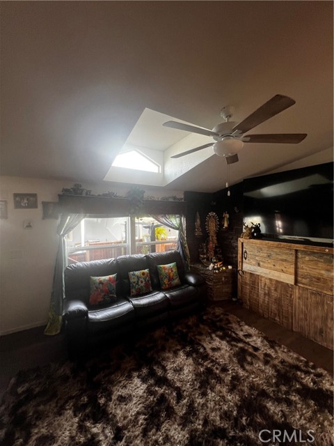 Detail Gallery Image 10 of 36 For 1616 S Euclid #91,  Anaheim,  CA 92802 - 5 Beds | 2 Baths