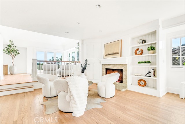 432 Holly Street, Laguna Beach CA: https://media.crmls.org/medias/5b0da6c8-0191-4de7-83be-7964455ff6f3.jpg