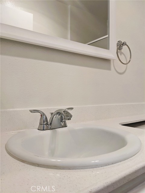 Detail Gallery Image 15 of 30 For 11162 Camarillo St #404,  –,  CA 91602 - 2 Beds | 2 Baths