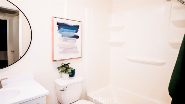 Detail Gallery Image 14 of 14 For 450 E 4th St #247,  Santa Ana,  CA 92701 - 2 Beds | 2 Baths