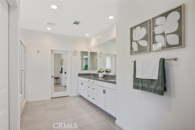 Detail Gallery Image 23 of 54 For 18171 Hedgerow Way, Saugus,  CA 91350 - 4 Beds | 2/1 Baths