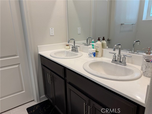 Detail Gallery Image 18 of 23 For 855 Helmsley, Vacaville,  CA 95687 - 4 Beds | 3 Baths