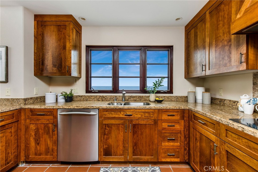 5b1152b8 F47b 4746 88cf A136fdc9a942