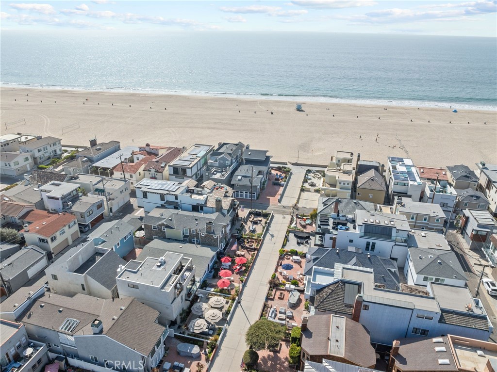https://media.crmls.org/medias/5b116472-989d-40d6-ba5d-9376c778b1e0.jpg?preset=X-Large