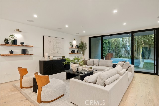 Detail Gallery Image 6 of 36 For 4242 Vantage Ave, Studio City,  CA 91604 - 5 Beds | 4/1 Baths