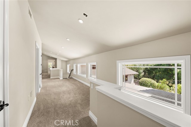 Image 49 of 72 For 1688 Dwight  