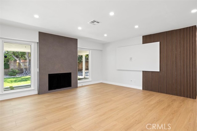 Detail Gallery Image 18 of 38 For 22306 Marlin Pl, Canoga Park,  CA 91303 - 4 Beds | 3 Baths