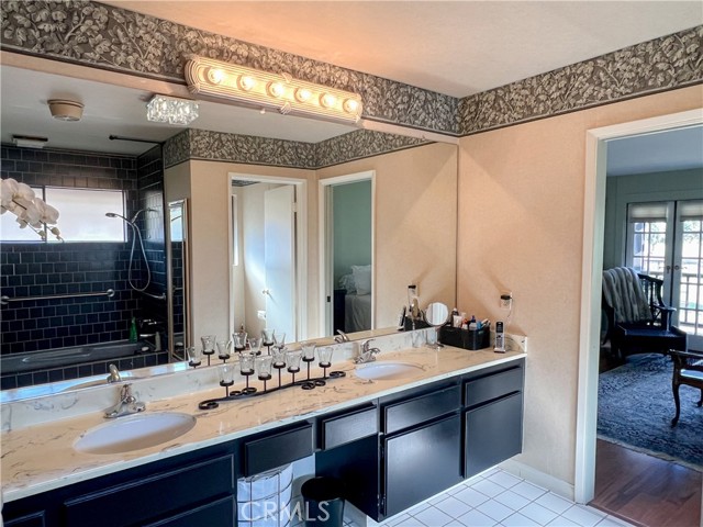 Detail Gallery Image 40 of 64 For 2323 E Hills #57,  Bakersfield,  CA 93306 - 3 Beds | 2/1 Baths