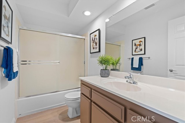 Detail Gallery Image 22 of 34 For 12325 Glynn, Downey,  CA 90242 - 4 Beds | 2/1 Baths