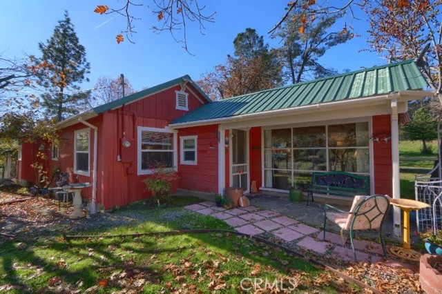 Detail Gallery Image 2 of 46 For 5201 Tip Top, Mariposa,  CA 95338 - 2 Beds | 1 Baths