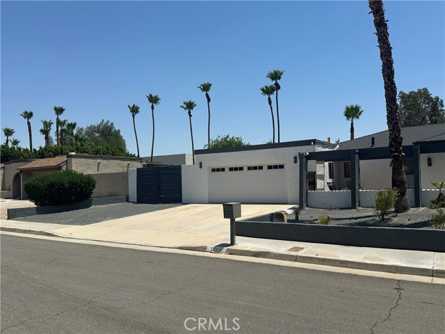 1834 N Hidalgo Way, Palm Springs CA: https://media.crmls.org/medias/5b155c4a-42a1-4944-8a60-0c5e172d1617.jpg