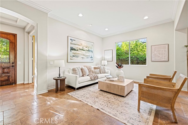 Image 11 of 52 For 24986 Greensbrier Drive