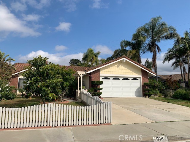 916 Clear Creek Canyon Drive, Diamond Bar, CA 91765