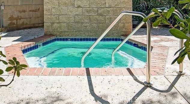 Detail Gallery Image 12 of 15 For 1344 E Hillcrest Dr #34,  Thousand Oaks,  CA 91362 - 1 Beds | 1 Baths