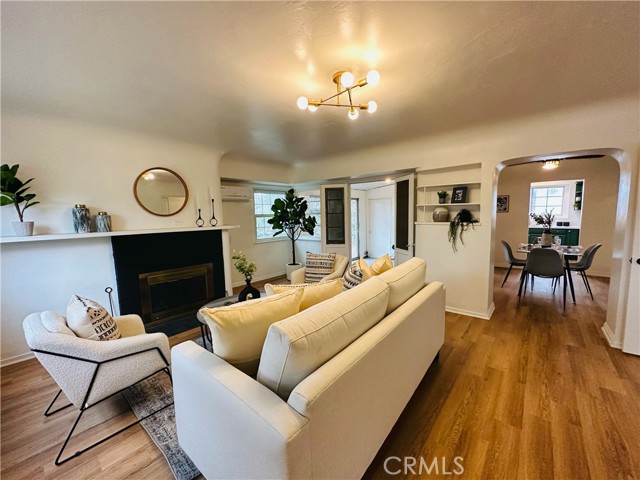 9929 Stonehurst Avenue photo 3
