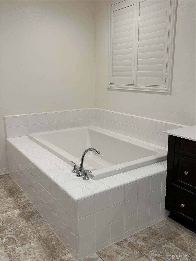 MLS #IV25266801 image #32