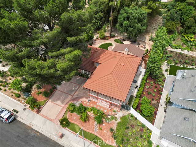 Detail Gallery Image 8 of 56 For 11300 Dulcet Ave, Porter Ranch,  CA 91326 - 5 Beds | 3 Baths