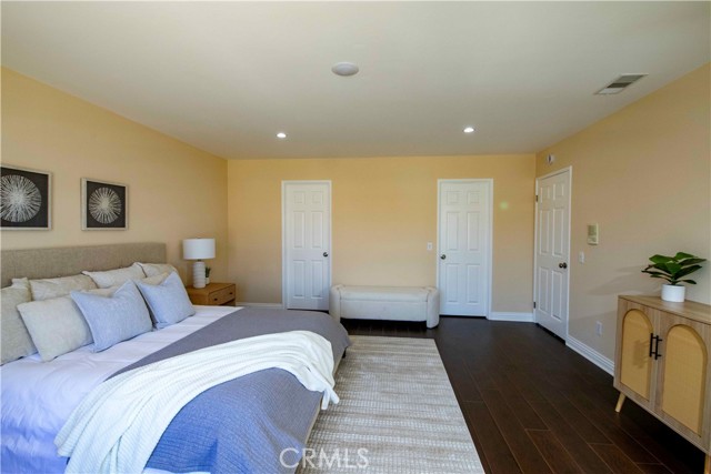 12860 Charlwood Street, Cerritos CA: https://media.crmls.org/medias/5b18d37e-d302-452b-a1b5-9e278ef43e39.jpg