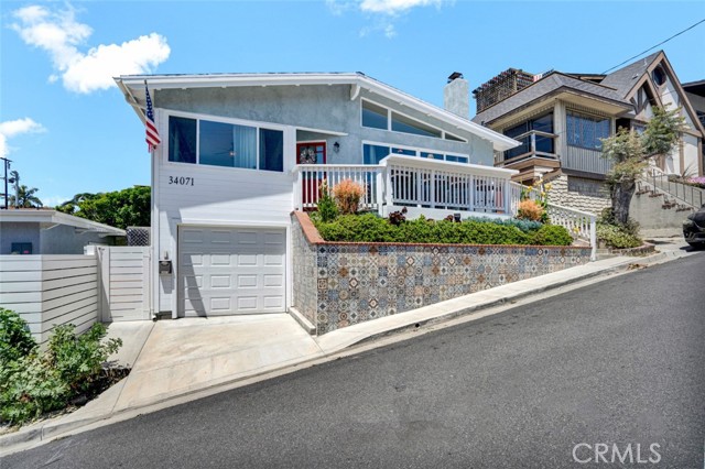 Detail Gallery Image 3 of 30 For 34071 El Contento Dr, Dana Point,  CA 92629 - 2 Beds | 2 Baths