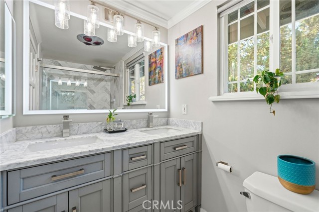 Detail Gallery Image 30 of 45 For 4963 Haskell, Encino,  CA 91436 - 4 Beds | 2 Baths