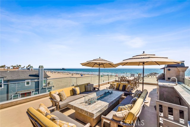 2800 W Oceanfront, Newport Beach, California 92663, 4 Bedrooms Bedrooms, ,4 BathroomsBathrooms,Residential Lease,For Rent,2800 W Oceanfront,CRPW23160907