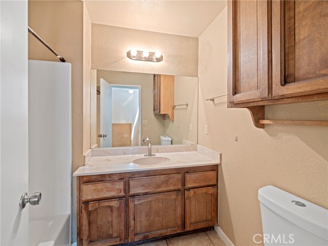 Detail Gallery Image 30 of 68 For 14736 Chaparral Ln #12,  Helendale,  CA 92342 - 3 Beds | 2/1 Baths