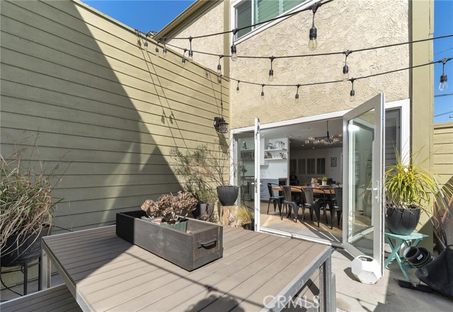 1501 Artesia Boulevard, Manhattan Beach, California 90266, 2 Bedrooms Bedrooms, ,2 BathroomsBathrooms,Residential,Sold,Artesia,SB22062185