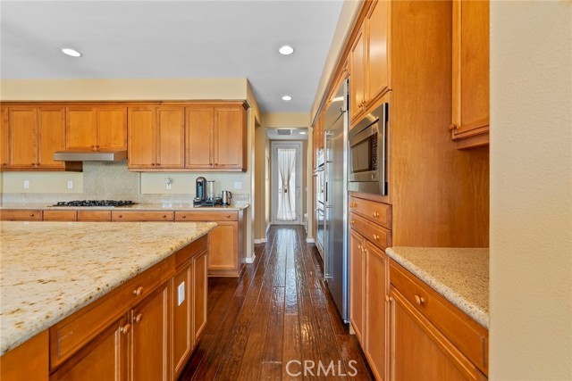 Detail Gallery Image 17 of 41 For 24274 Palo Verde Dr, Valencia,  CA 91354 - 5 Beds | 4/1 Baths