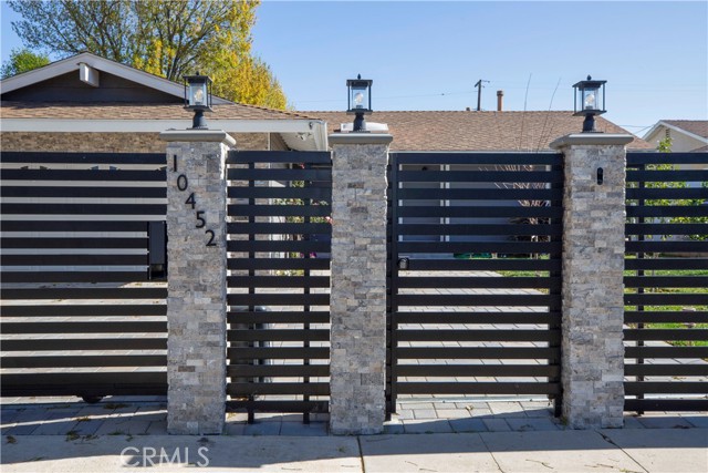 10452 Petit Avenue photo 3