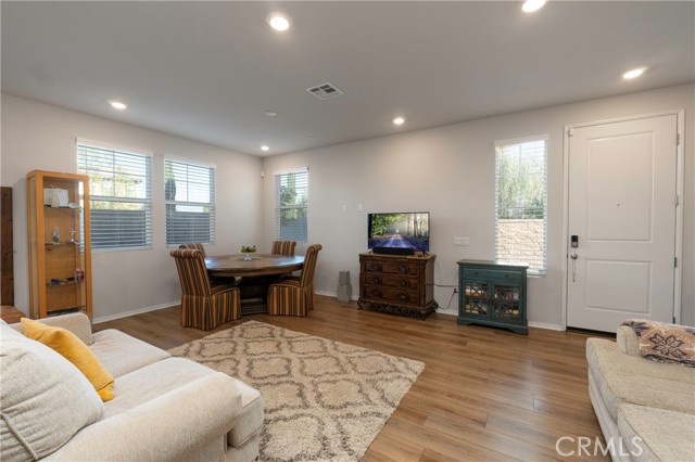 Detail Gallery Image 8 of 39 For 28246 Heirloom Drive #139,  Temecula,  CA 92591 - 4 Beds | 2/1 Baths