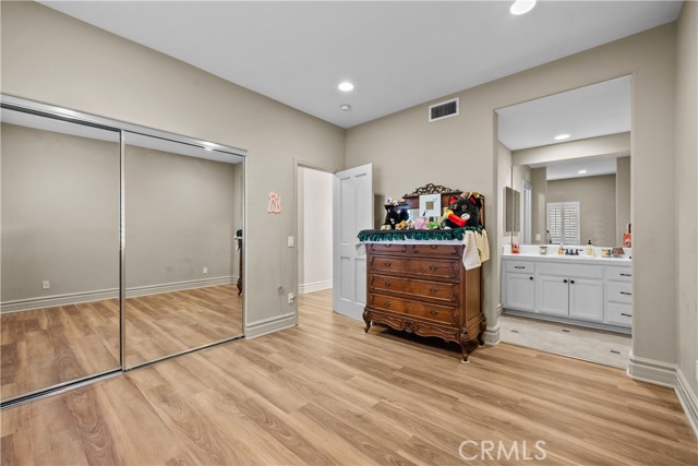 15355 Michael Crest Drive, Canyon Country CA: https://media.crmls.org/medias/5b1bcb23-ad28-43d5-8d23-1d84ca3521f1.jpg