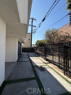 Detail Gallery Image 25 of 32 For 1130 Browning, Los Angeles,  CA 90037 - 3 Beds | 3/1 Baths