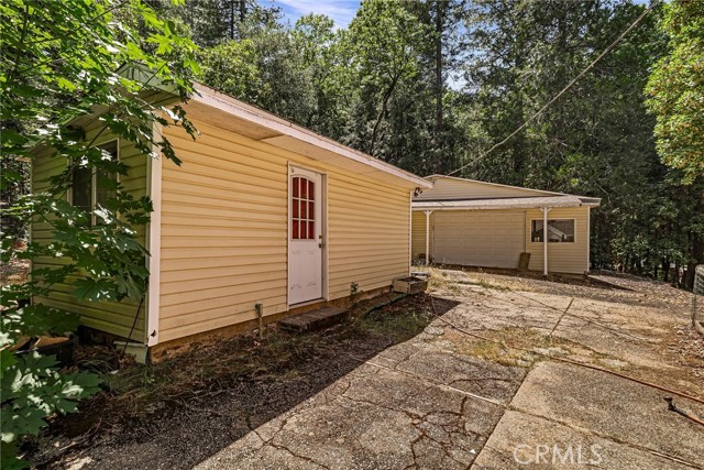 5048 Big Bend Road, Oroville CA: https://media.crmls.org/medias/5b1d5a07-d064-4fb2-9ece-64ee2c61e334.jpg
