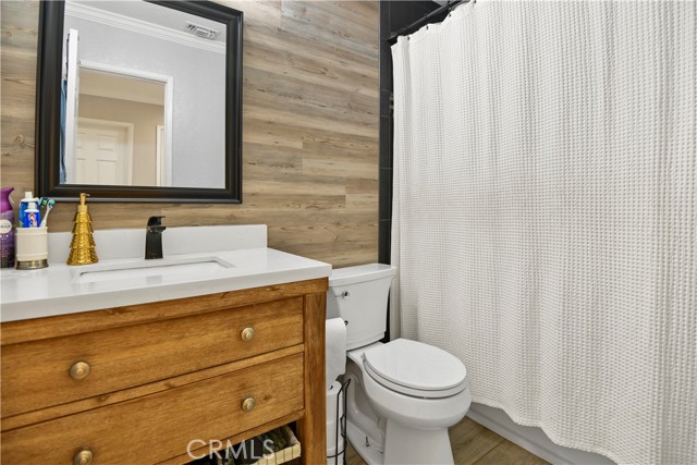 Detail Gallery Image 14 of 23 For 2012 E Bermuda Dunes Ct, Ontario,  CA 91761 - 4 Beds | 2 Baths