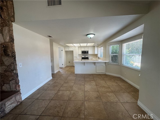 Detail Gallery Image 15 of 58 For 541 N Hemet St, Hemet,  CA 92544 - 3 Beds | 2 Baths