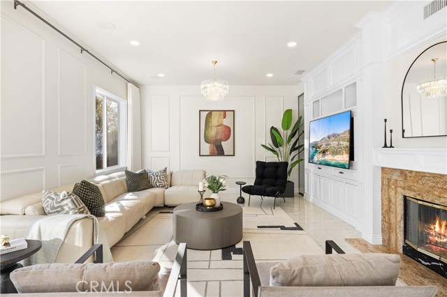 Image 12 of 71 For 23195 Stoneridge