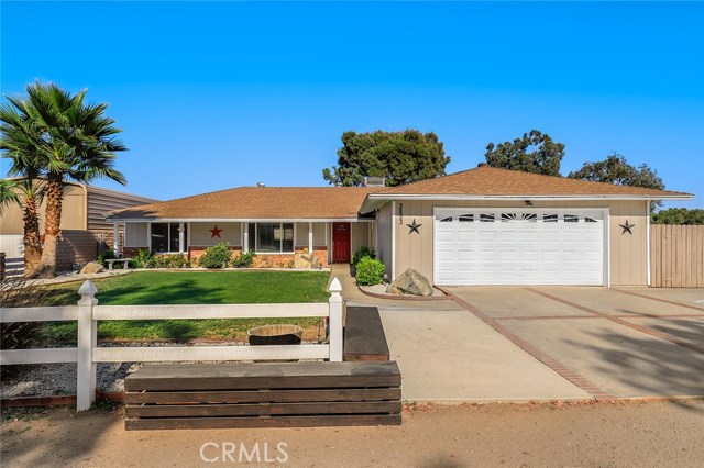 2823 Broken Arrow St, Norco, CA 92860