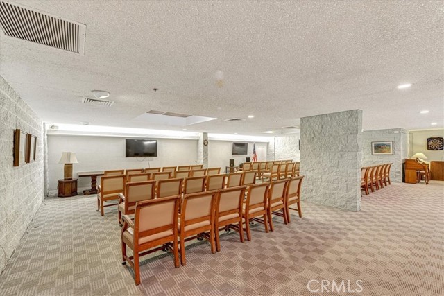 Detail Gallery Image 25 of 27 For 24055 Paseo Del Lago #306,  Laguna Woods,  CA 92637 - 2 Beds | 2 Baths