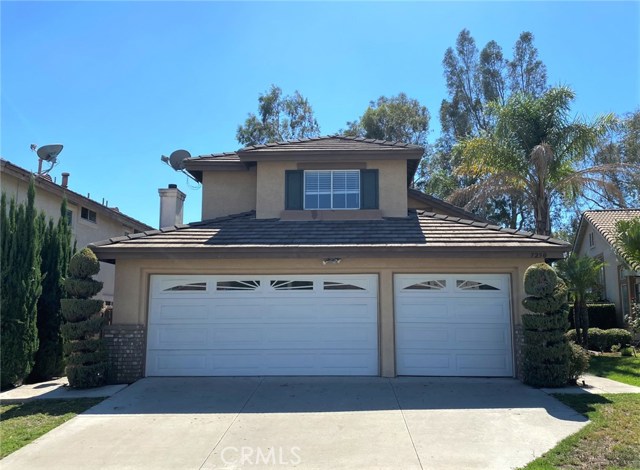 7250 Venosa Place Rancho Cucamonga, California Location home in a great central location in Rancho Cucamonga. Remodeled kitchen with more cabinet and granite counter top. Elderly most loves main floor bedroom with a full bath. Tile flooring throughout the large family room, formal dining room and kitchen. In the Living
Room you will find newly installed laminate flooring as well as in the downstairs bedroom. The master bedroom features a large walk in
closet and a huge master bath. Double sided fireplace between the living room and family room. Home boasts tons of natural light making
the entire home bright and airy. Home is conveniently near Central Park and many other parks within walking distance.Pacific Electric Trail,
Shopping malls, gym ,gourmet food outlets , branded supermarkets ,grocery , close to Victoria Gardens and quick access to the 210, 15 and 10fwys. Renter's insurance is required prior move-in.