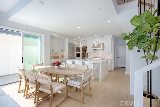 109 Onyx Avenue, Newport Beach CA: https://media.crmls.org/medias/5b1f9042-cef5-48b7-a91b-4b05c55afe17.jpg