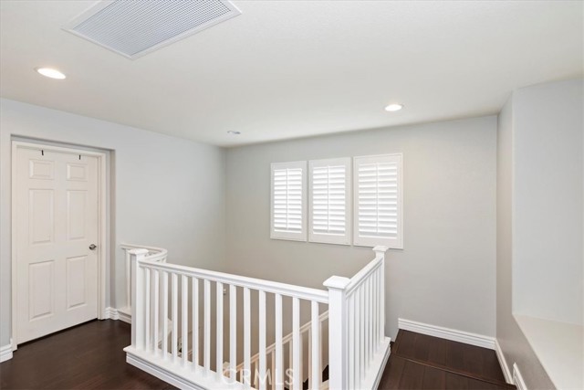 7416 Mayfield Street, Eastvale CA: https://media.crmls.org/medias/5b202e9a-7eff-4636-8402-67ecea3d8b7d.jpg