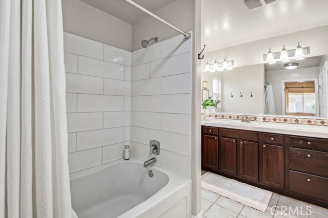 Detail Gallery Image 21 of 28 For 5614 Windward Bay Ct, Bakersfield,  CA 93312 - 3 Beds | 2 Baths