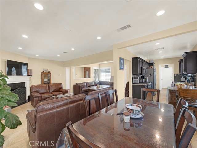 Detail Gallery Image 9 of 23 For 5310 Nestle Ave, Tarzana,  CA 91356 - 3 Beds | 2 Baths