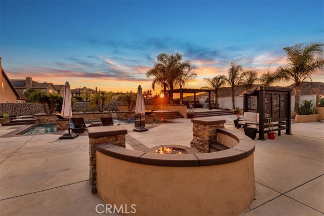 239 Cross Rail Lane, Norco CA: https://media.crmls.org/medias/5b220c9d-b041-468f-985b-866cb56fcbb7.jpg