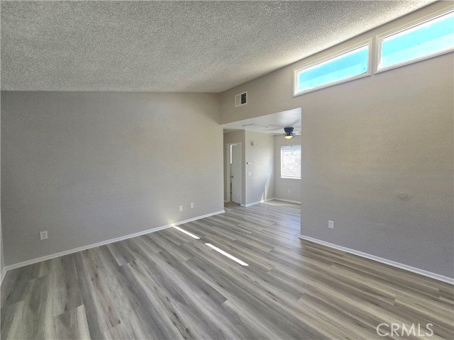 2350 Osbun Road, San Bernardino CA: https://media.crmls.org/medias/5b22c71a-1c44-4b60-8577-92645c563d88.jpg