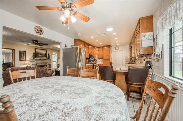 Detail Gallery Image 11 of 74 For 30128 Auberry Rd, Prather,  CA 93651 - 13 Beds | 8/1 Baths
