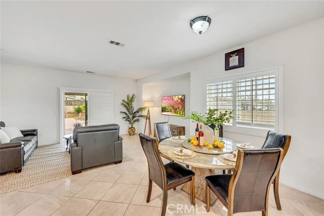 Detail Gallery Image 2 of 24 For 10995 Coalinga Ave, Montclair,  CA 91763 - 4 Beds | 3 Baths